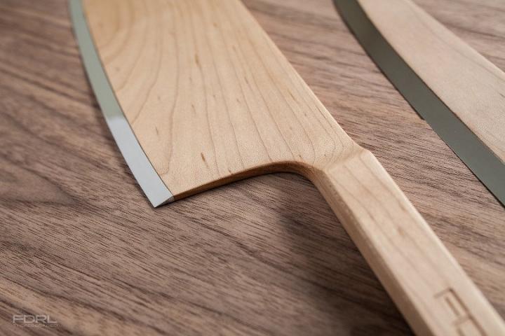 Cuchillos de madera de arce