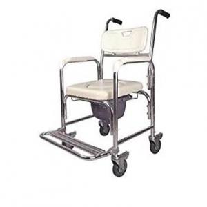 Silla ortopédica con reposapiés abatibles
